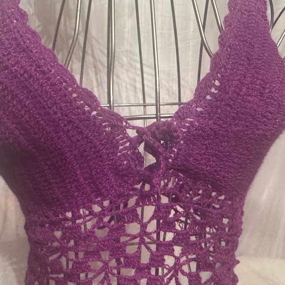 FOUR Hand Crocheted Bikini Tops, Black, Red, Burgundy and Cream. Adjustable. - Picture 10 of 11